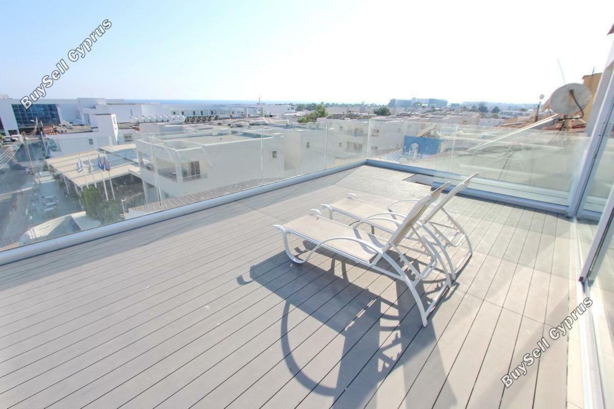 Freminore Sky Aprtments Leilighet Ajía Nápa